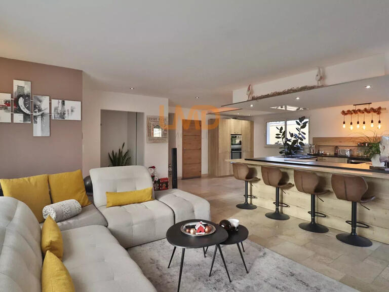 Maison Fos-sur-Mer - 3 chambres - 235m²