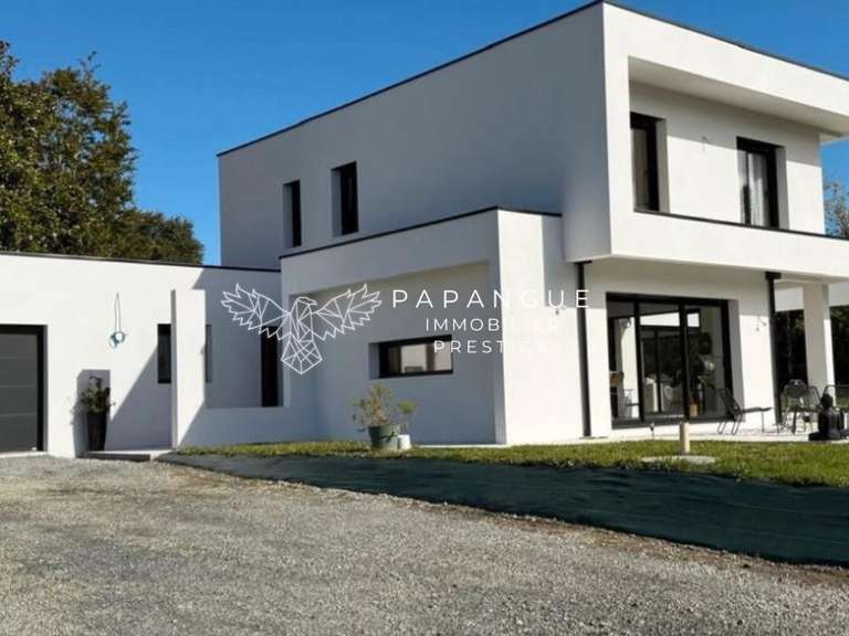 Maison Fouesnant - 4 chambres - 204m²