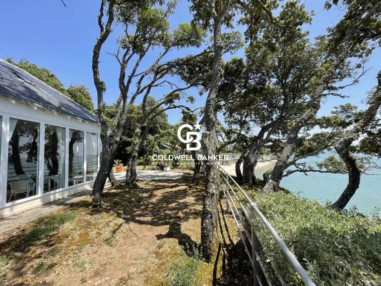 Maison Fouras - 4 chambres - 210m²