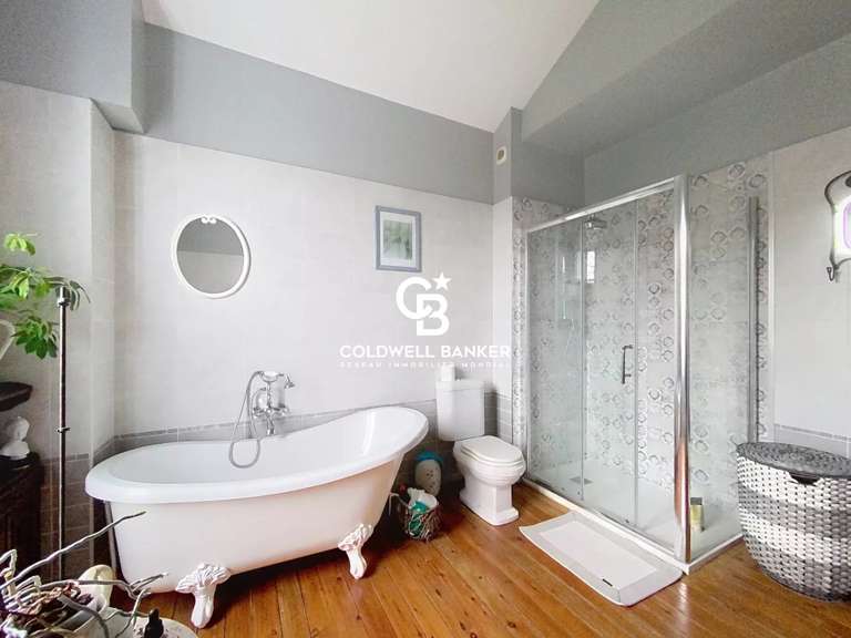 Maison Fouras - 5 chambres - 180m²