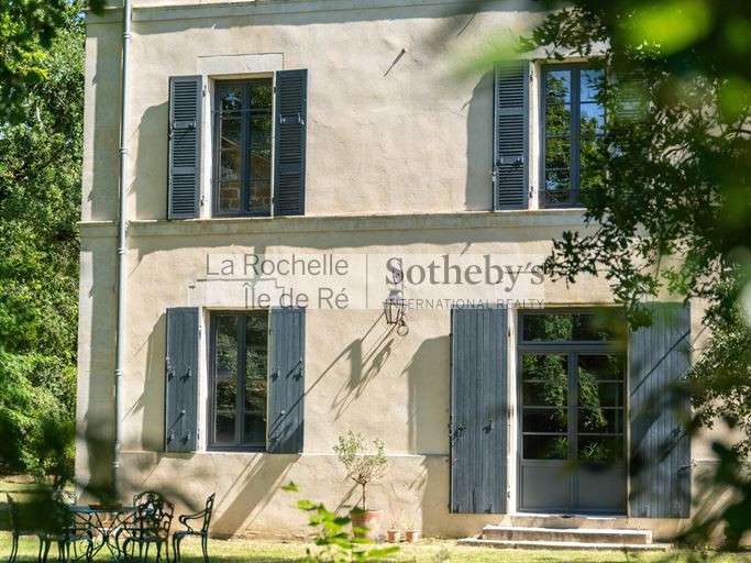 Maison Fouras - 4 chambres - 237m²