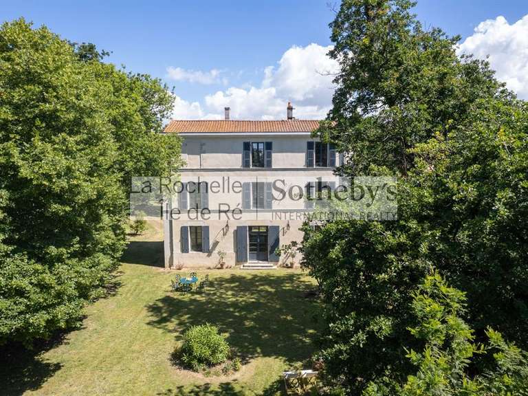 Maison Fouras - 4 chambres - 237m²