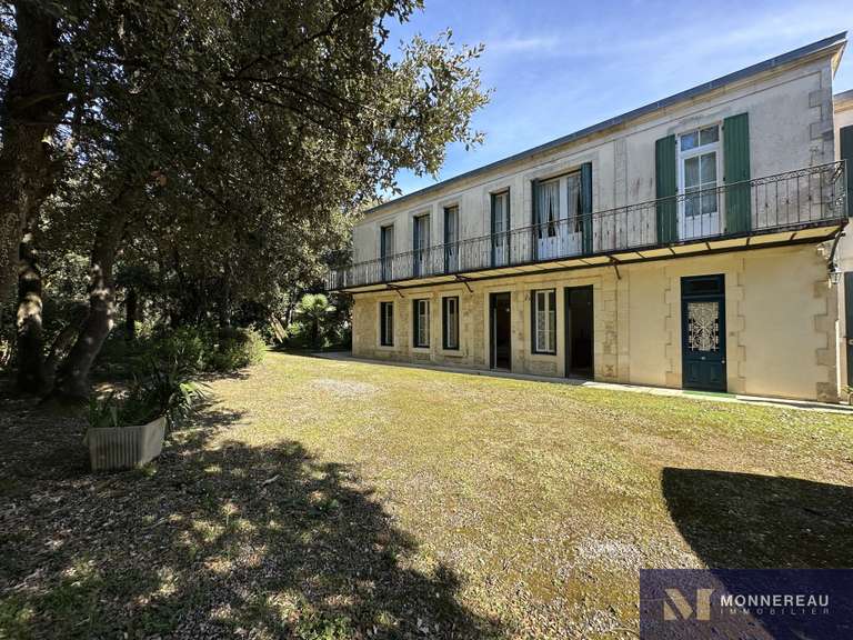 Villa Fouras - 4 bedrooms - 640m²