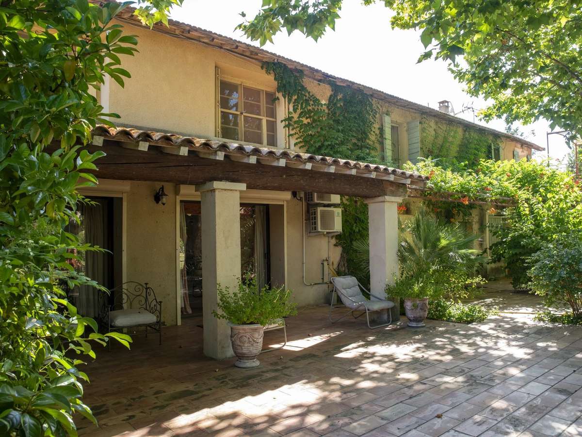 Maison Fourques