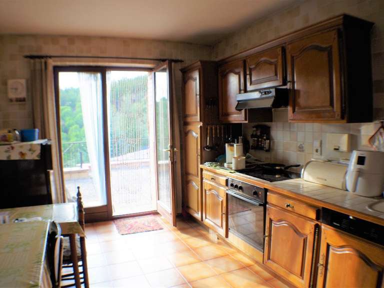 Propriété Fourques - 2 chambres - 132m²