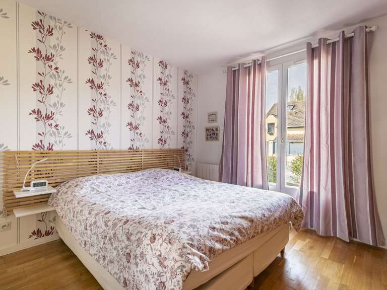 Maison Fourqueux - 5 chambres - 151m²