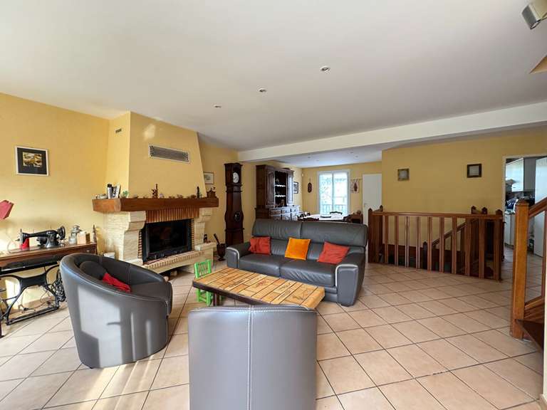 Maison Fourqueux - 5 chambres - 182m²