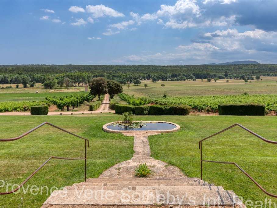 Château Fox-Amphoux