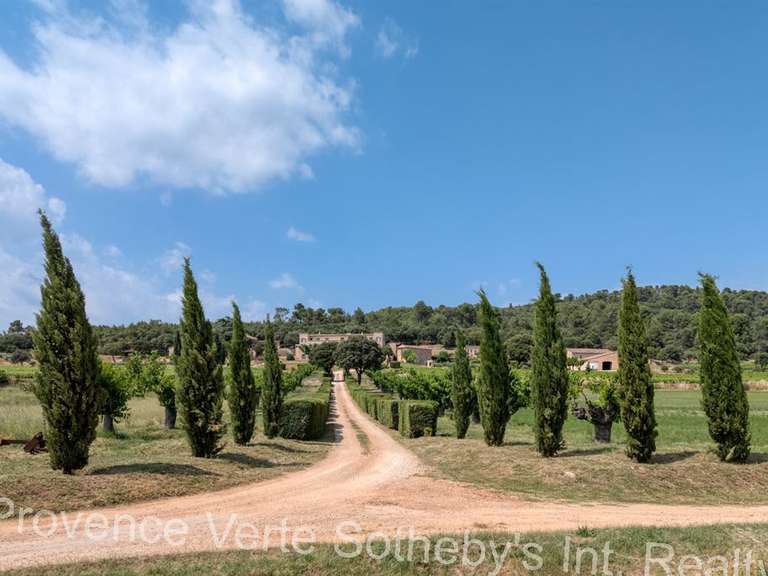 Château Fox-Amphoux - 1200m²