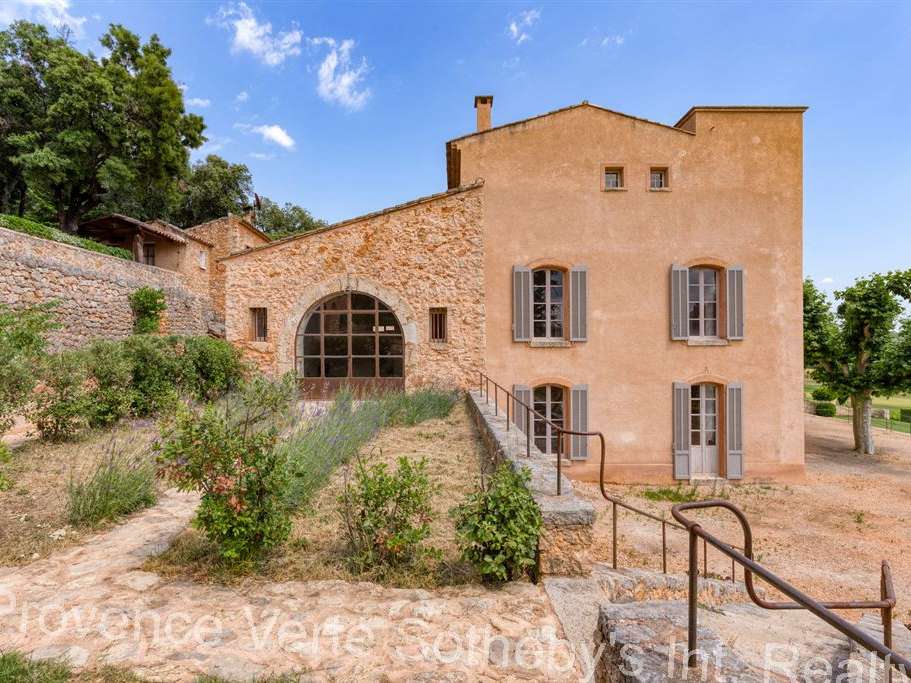 Château Fox-Amphoux