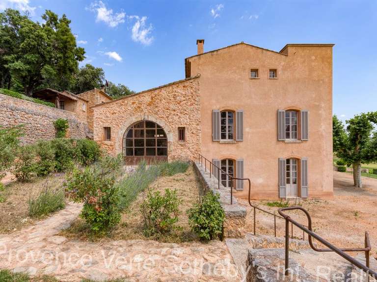 Château Fox-Amphoux - 1200m²