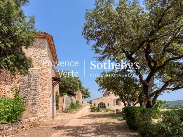 Château Fox-Amphoux - 1200m²