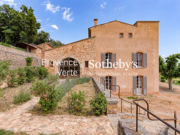 Château Fox-Amphoux - 1200m²