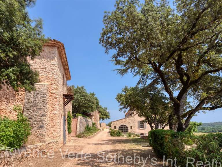 Château Fox-Amphoux - 1200m²