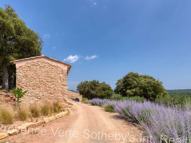 Château Fox-Amphoux - 1200m²