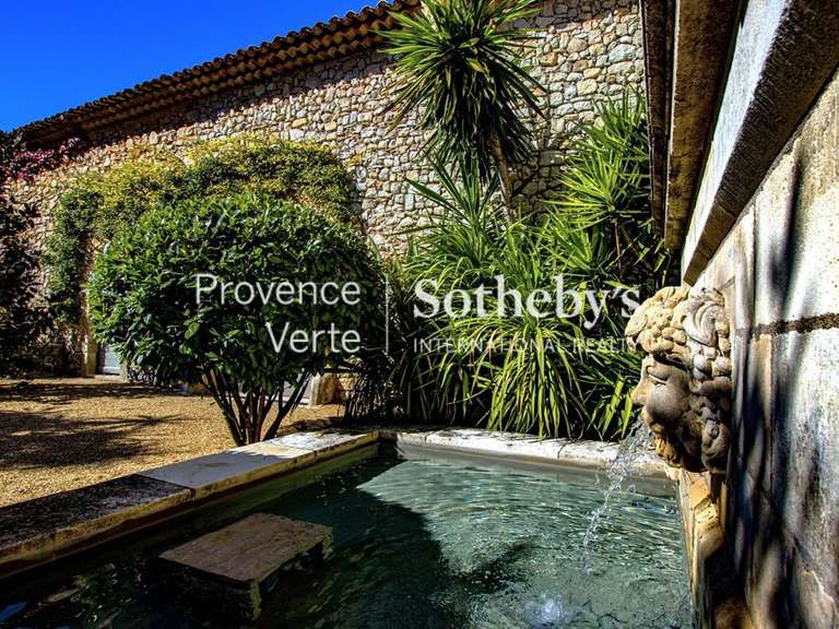 Maison Fox-Amphoux - 700m²