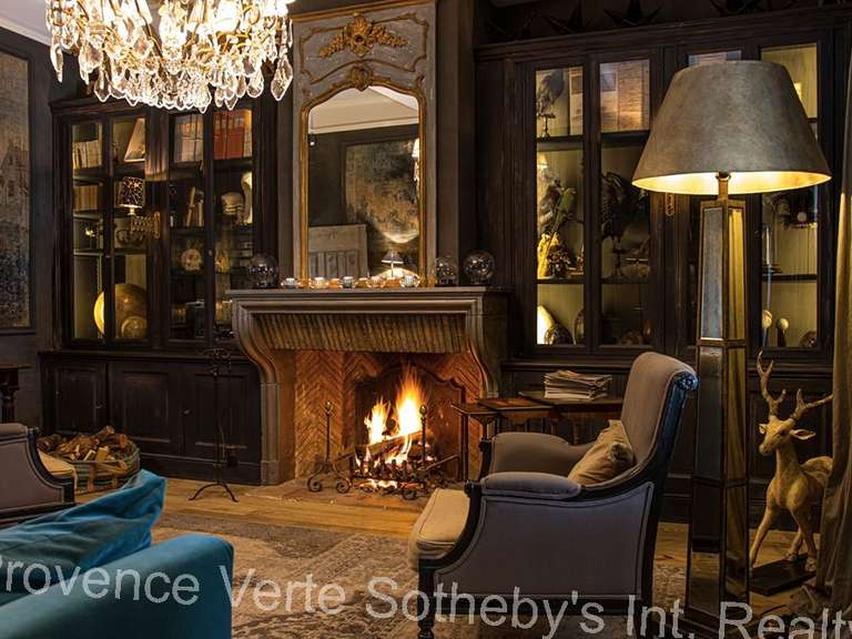 Maison Fox-Amphoux - 700m²