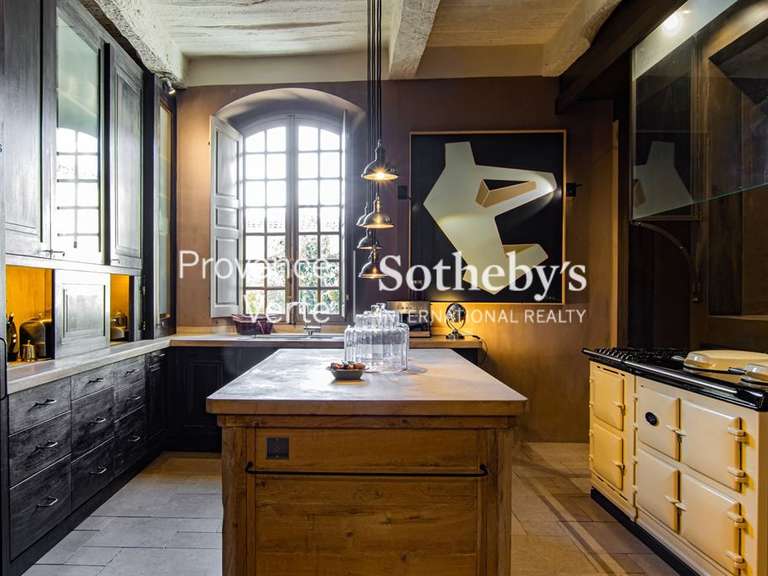 Maison Fox-Amphoux - 700m²