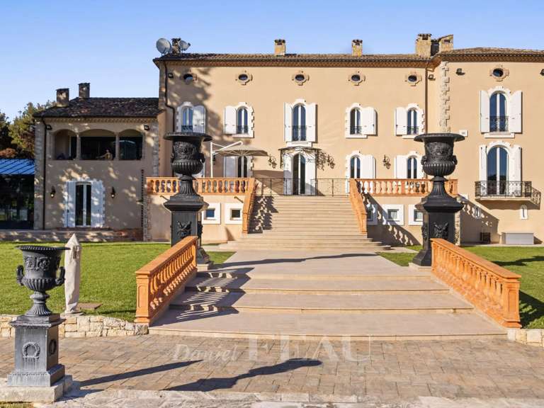 House Fox-Amphoux - 6 bedrooms - 914m²