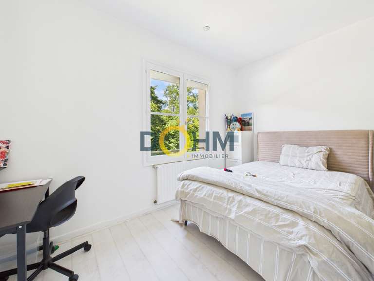 Maison Fraisses - 6 chambres - 196m²