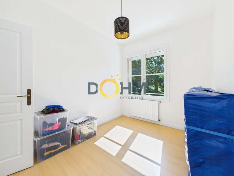 Maison Fraisses - 6 chambres - 196m²