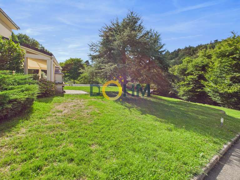 Maison Fraisses - 6 chambres - 196m²