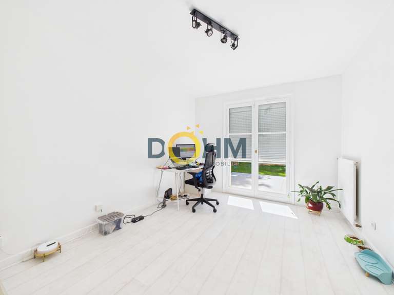 Maison Fraisses - 6 chambres - 196m²