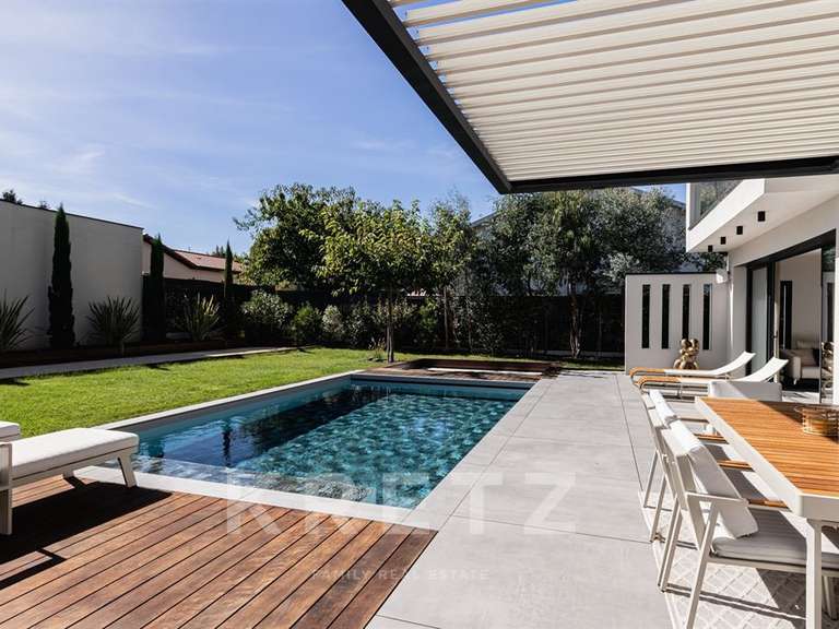 House Francheville - 5 bedrooms - 190m²