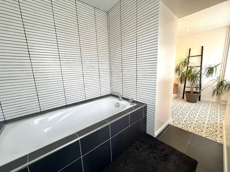 Maison Fréjairolles - 4 chambres - 235m²