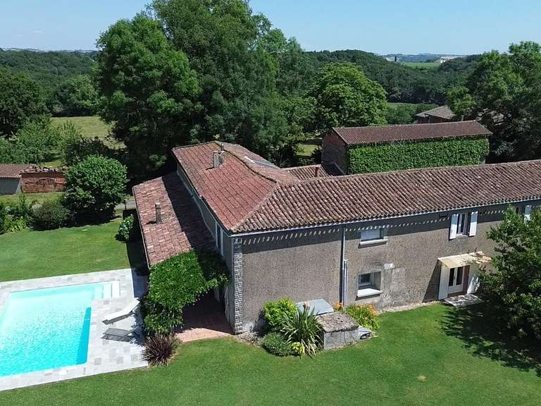 Maison Fréjairolles - 4 chambres - 235m²