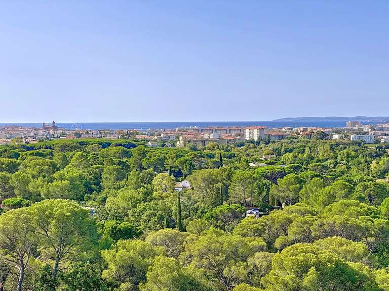 Apartment with Sea view Fréjus - 3 bedrooms - 130m²