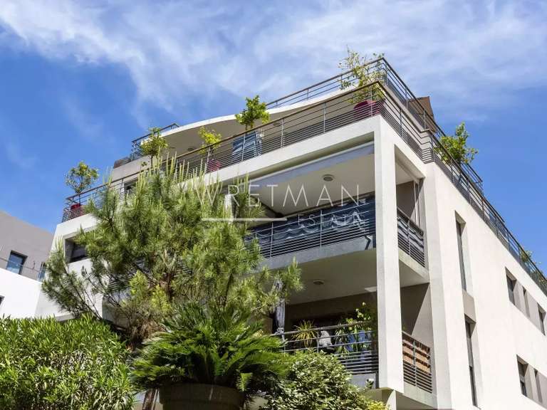 Apartment with Sea view Fréjus - 3 bedrooms - 252m²