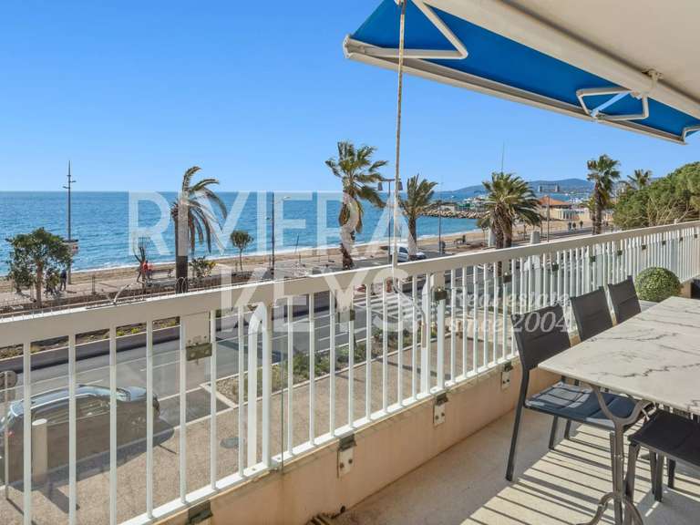 Apartment with Sea view Fréjus - 2 bedrooms - 72m²