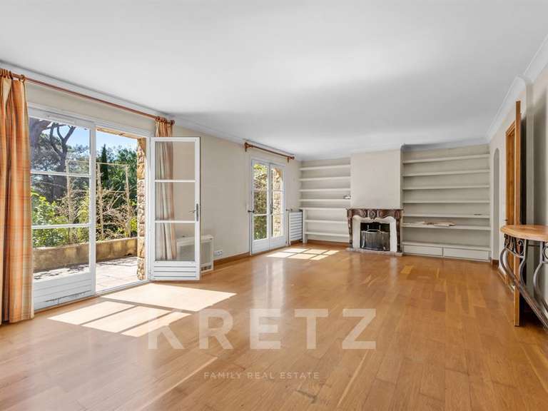 Appartement Fréjus - 6 chambres - 320m²