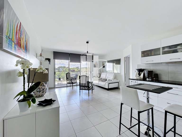 Appartement Fréjus - 3 chambres - 92m²