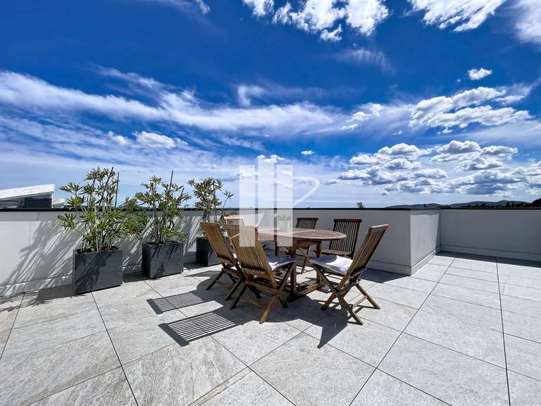 Appartement Fréjus - 3 chambres - 92m²