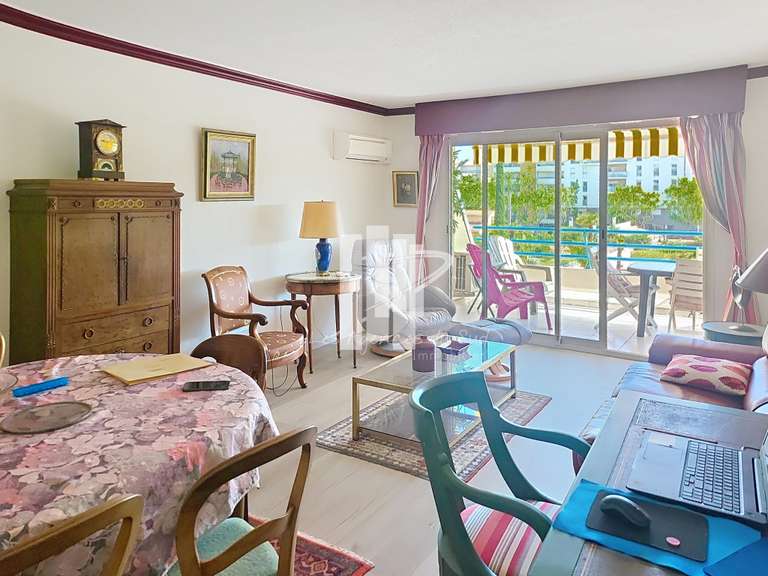 Appartement Fréjus - 2 chambres - 74m²