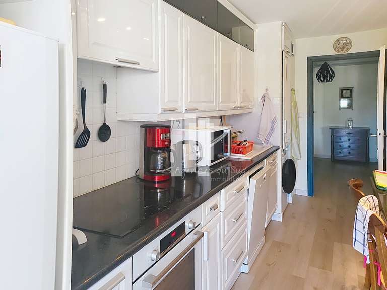 Appartement Fréjus - 2 chambres - 74m²