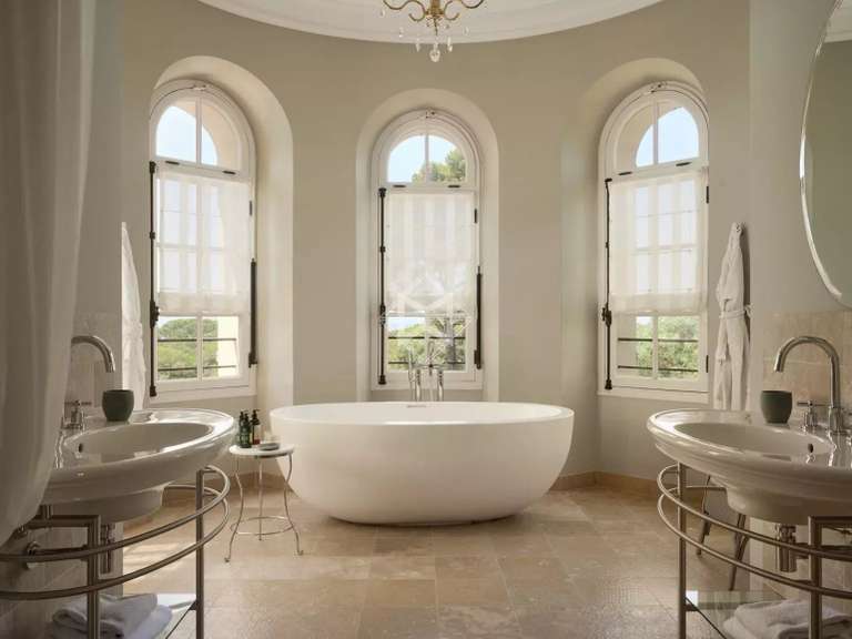 Castle Fréjus - 12 bedrooms - 2000m²