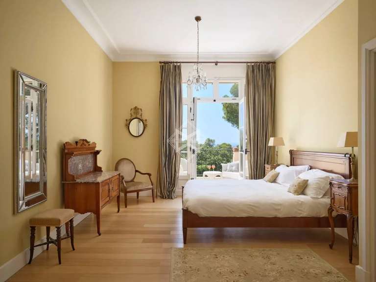 Castle Fréjus - 12 bedrooms - 2000m²