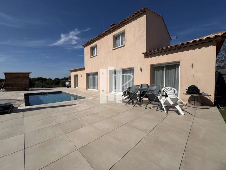 Maison Fréjus - 3 chambres - 117m²