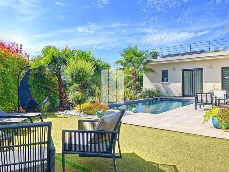 Maison Fréjus - 4 chambres - 172m²