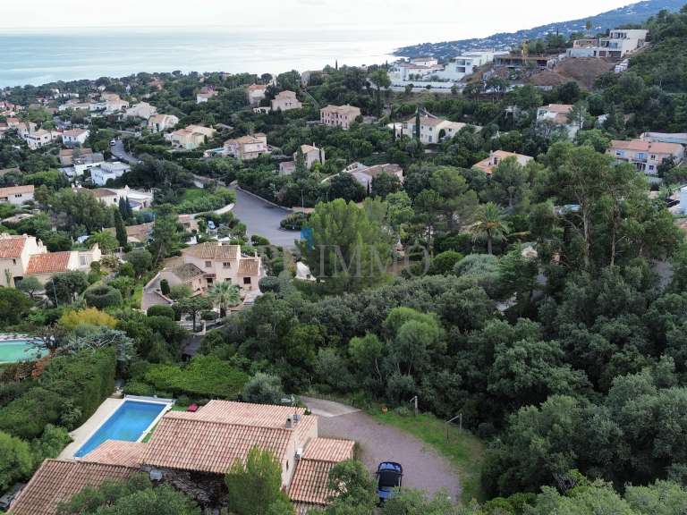 Maison Fréjus - 5 chambres - 163m²