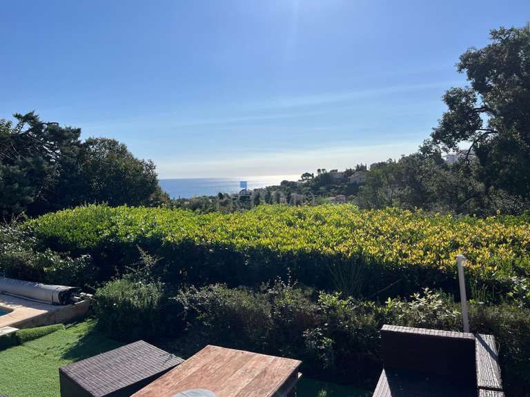 Maison Fréjus - 5 chambres - 163m²