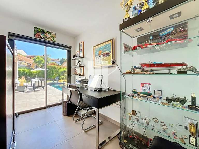 House Fréjus - 4 bedrooms - 172m²