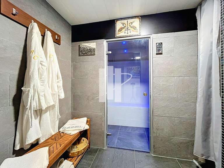 Maison Fréjus - 4 chambres - 172m²