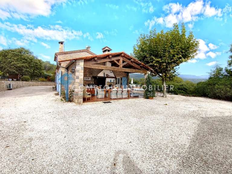 Maison Fréjus - 4 chambres - 200m²