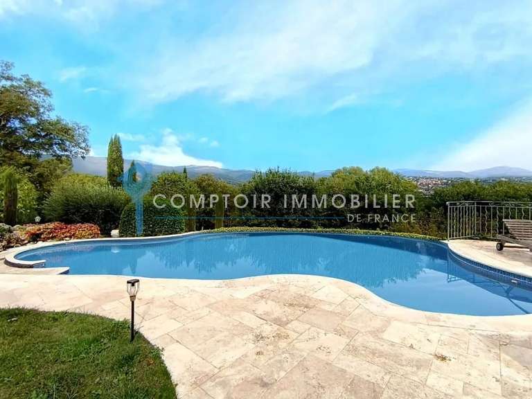 Maison Fréjus - 4 chambres - 200m²