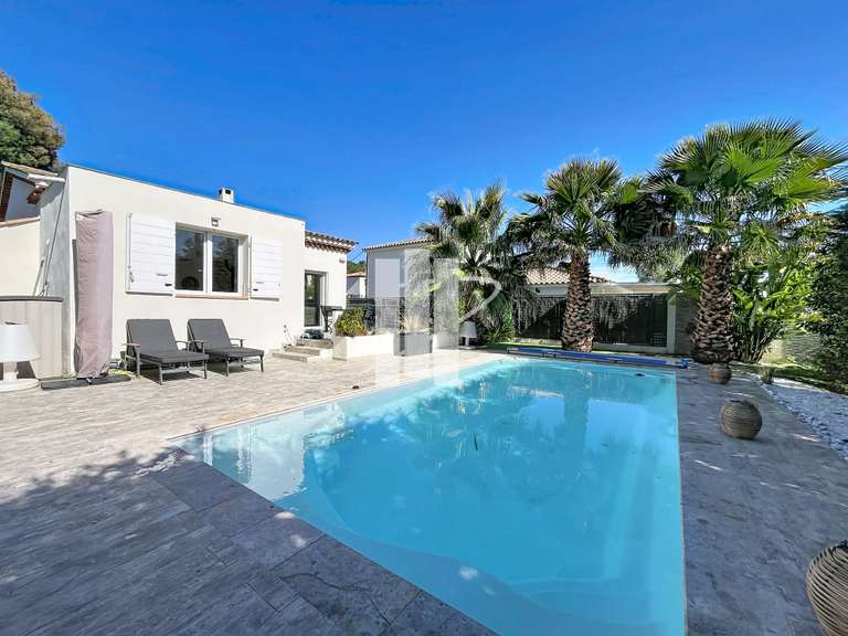 Maison Fréjus - 3 chambres - 99m²