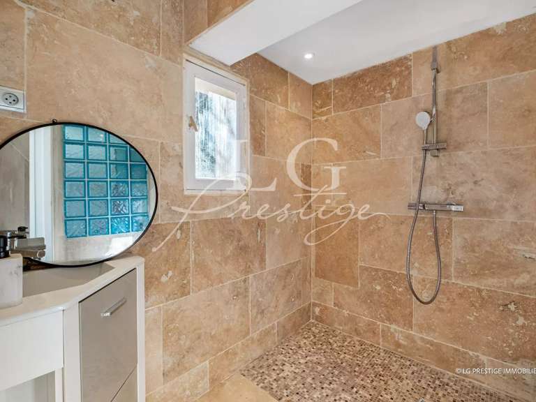 Maison Fréjus - 3 chambres - 183m²